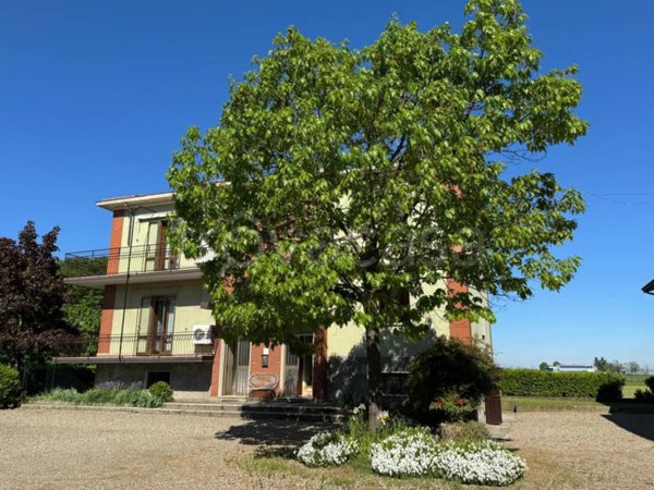 appartamento in affitto a Pontenure in zona Valconasso