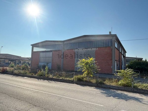 locale di sgombero in affitto a Pontenure