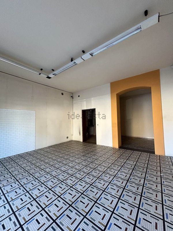 negozio in affitto a San Giorgio Piacentino