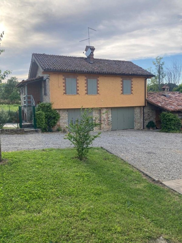appartamento in affitto a Travo