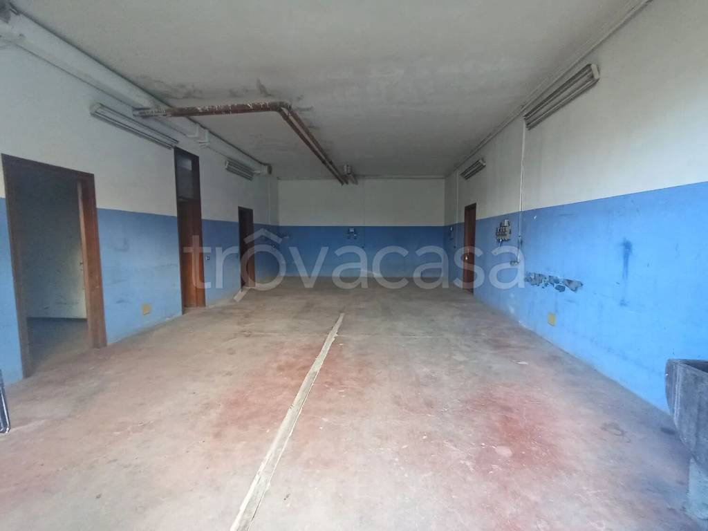 locale di sgombero in affitto ad Alta Val Tidone