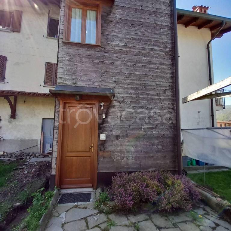 appartamento in affitto a Quarona