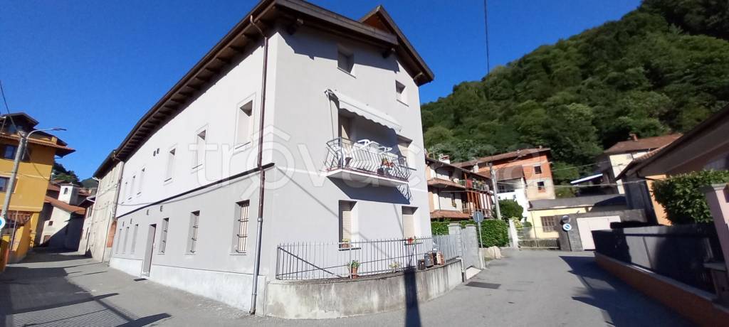 appartamento in affitto a Quarona in zona Doccio