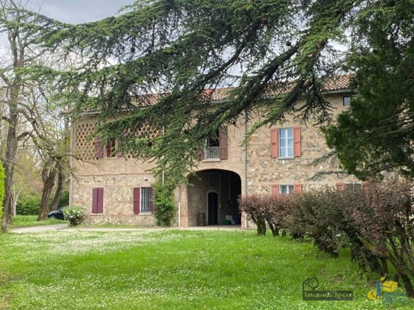 appartamento in affitto a Collecchio in zona Ozzano Taro