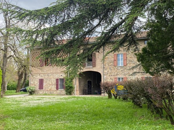 appartamento in affitto a Collecchio in zona Ozzano Taro