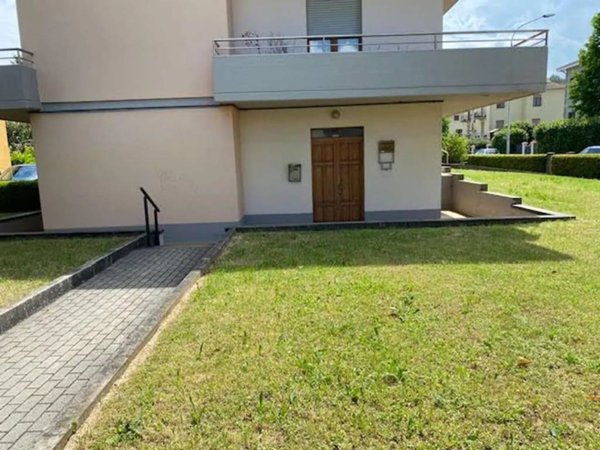 negozio in affitto a Collecchio in zona Gaiano