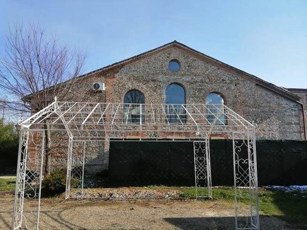 pentavano in affitto a Collecchio in zona San Martino Sinzano