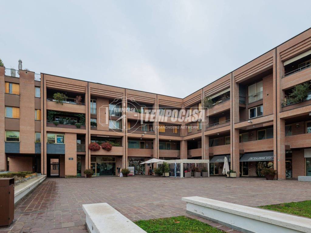 negozio in affitto a Collecchio