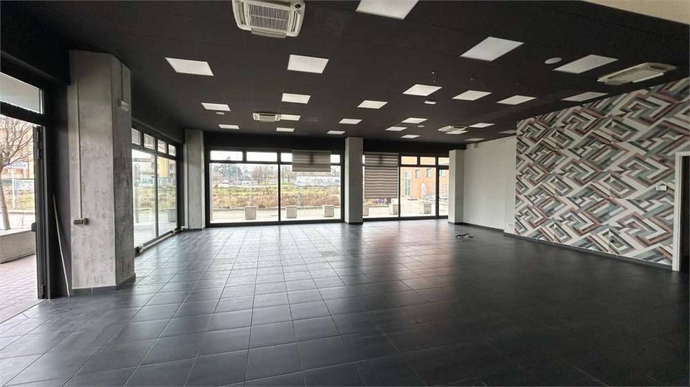 negozio in affitto a Felino