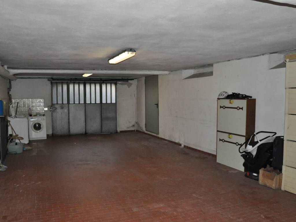 locale commerciale in affitto a Fidenza