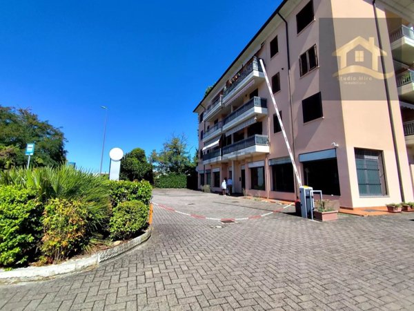 negozio in affitto a Fidenza