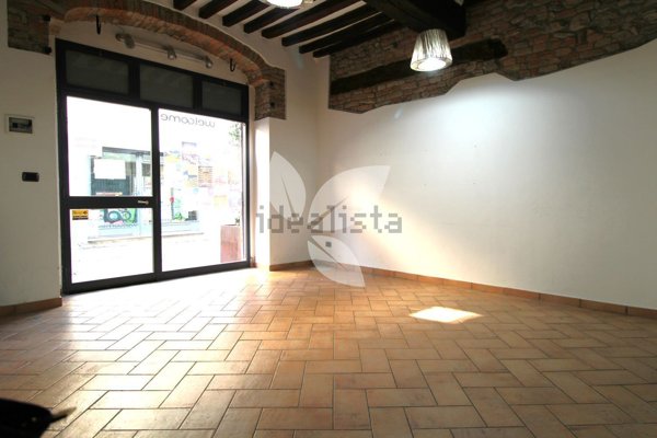 negozio in affitto a Fidenza
