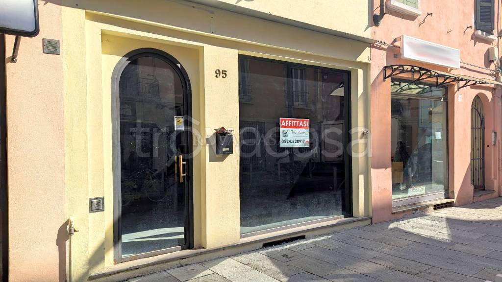 ufficio in affitto a Fidenza in zona Monfestone