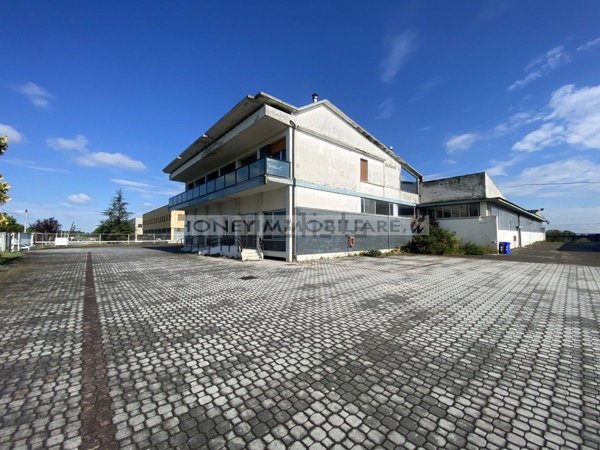capannone in affitto a Fidenza in zona Rimale