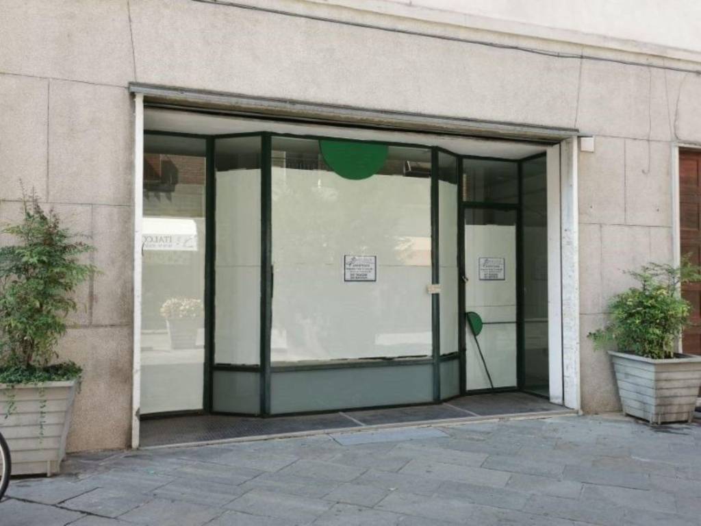 negozio in affitto a Fidenza in zona Monfestone