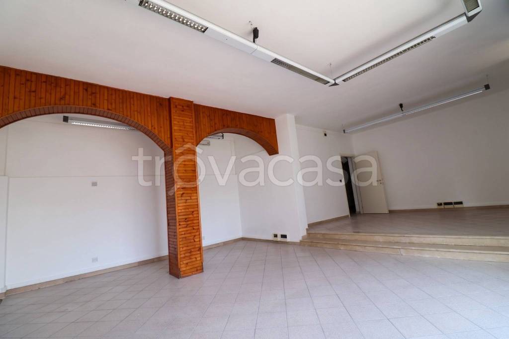 negozio in affitto a Fidenza in zona Monfestone