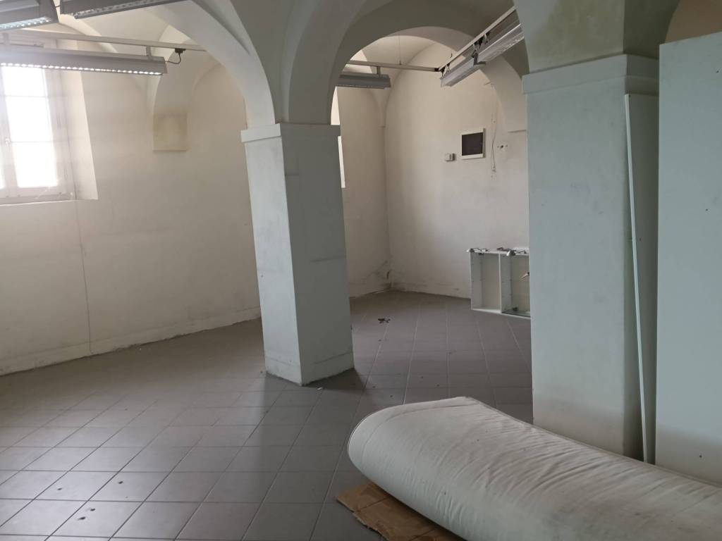 negozio in affitto a Fontanellato