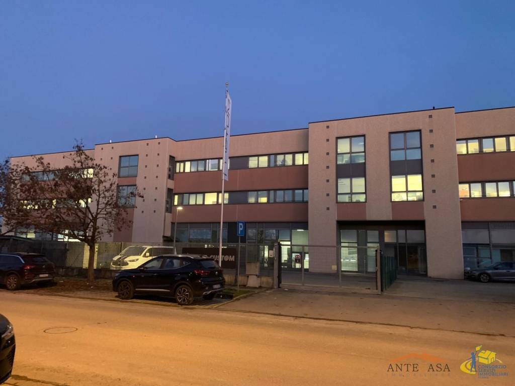 ufficio in affitto a Fontevivo in zona Ponte Taro