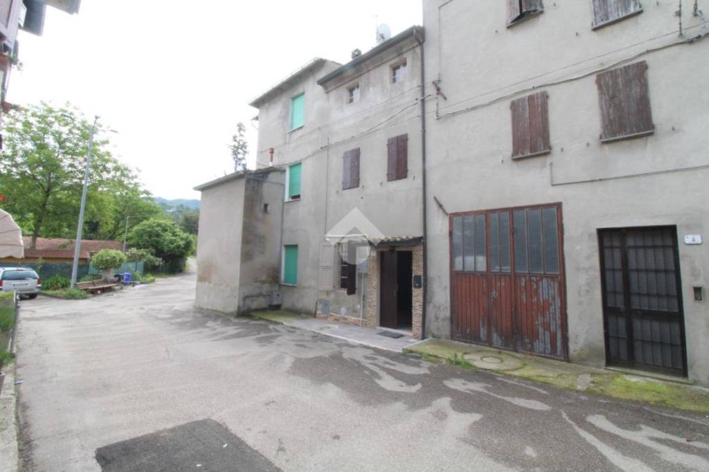 casa semindipendente in affitto a Langhirano in zona Pastorello