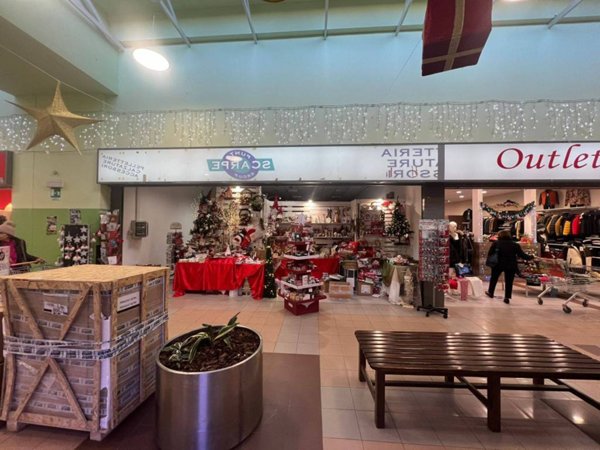 negozio in affitto a Langhirano