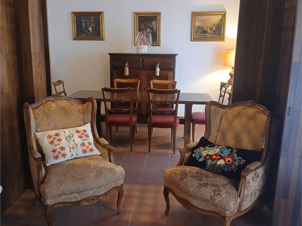 appartamento in affitto a Lesignano de' Bagni in zona Stadirano