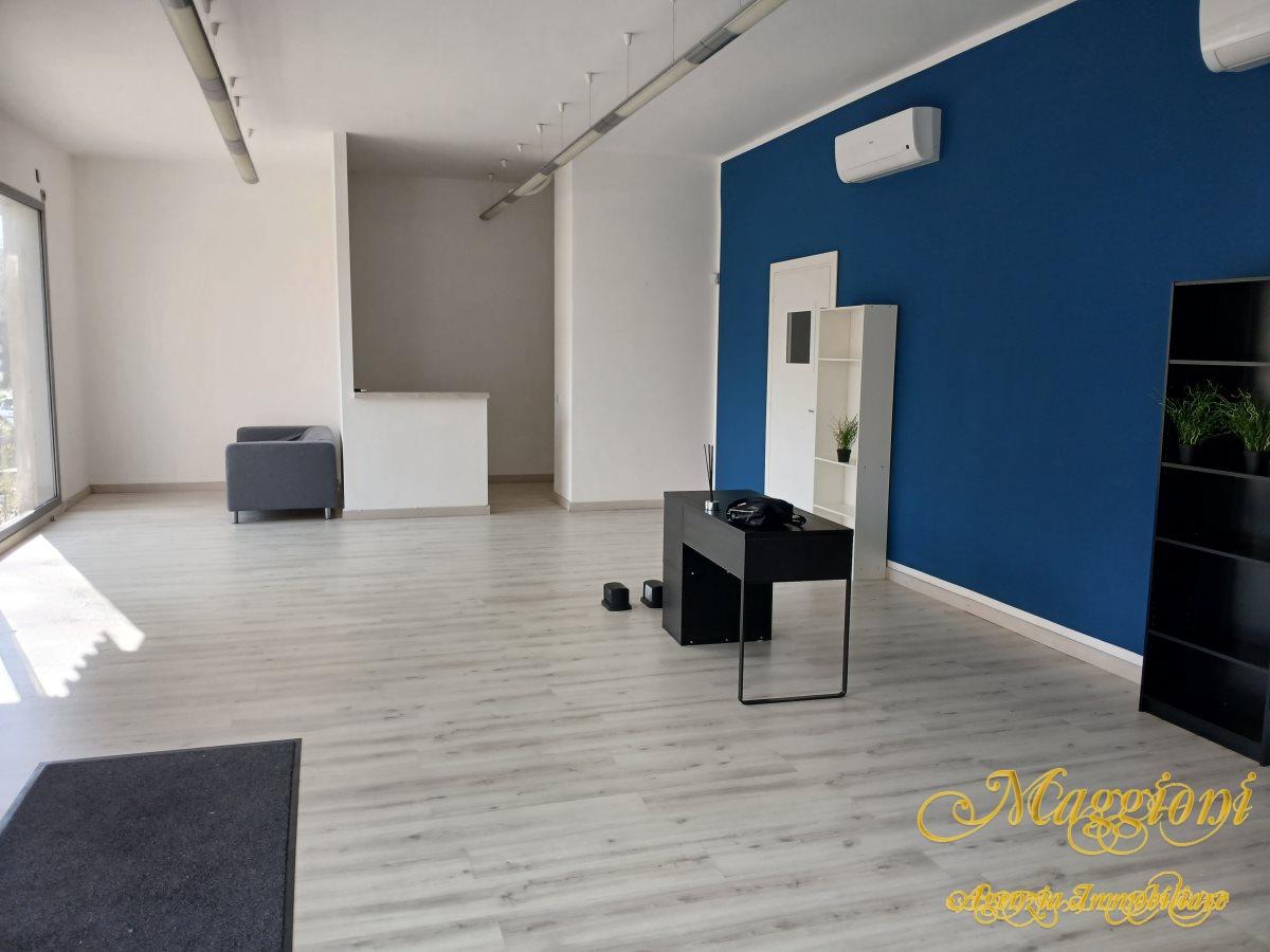locale commerciale in affitto a Montechiarugolo in zona Monticelli Terme