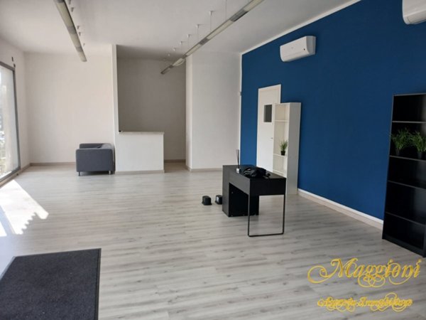 ufficio in affitto a Montechiarugolo in zona Monticelli Terme