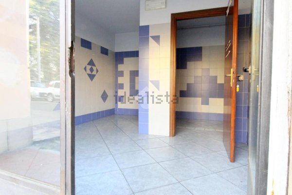 locale commerciale in affitto a Montechiarugolo in zona Piazza