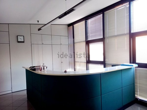 ufficio in affitto a Montechiarugolo in zona Monticelli Terme