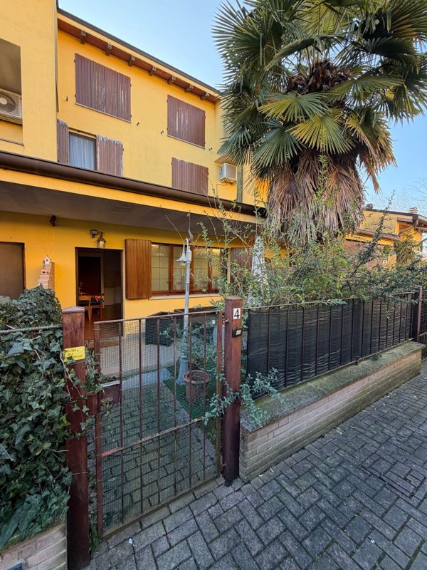 appartamento in affitto a Montechiarugolo