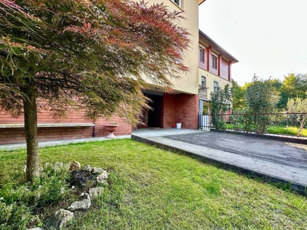 appartamento in affitto a Montechiarugolo in zona Monticelli Terme