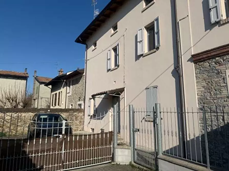 appartamento in affitto a Montechiarugolo in zona Basilicagoiano