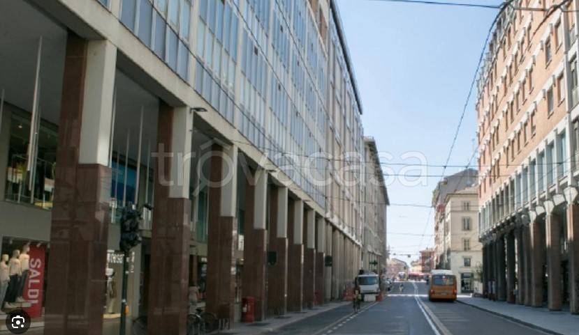 locale commerciale in affitto a Parma in zona Centro Storico