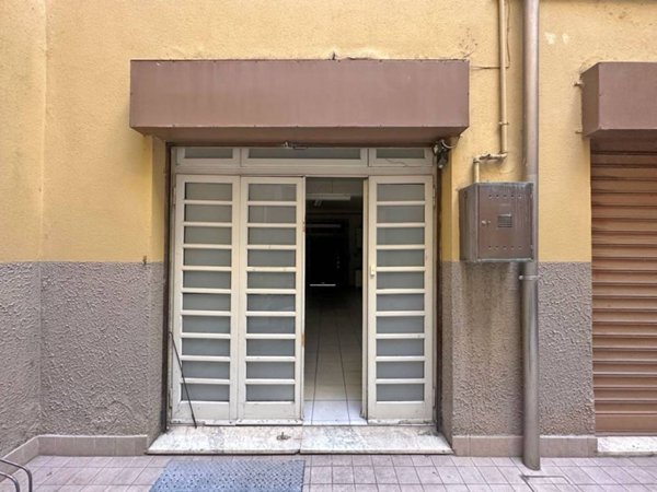 locale commerciale in affitto a Parma in zona Centro Storico