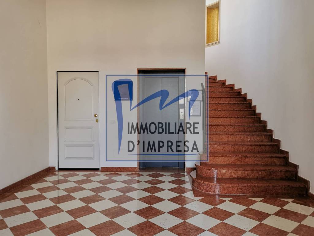 ufficio in affitto a Parma in zona Pablo