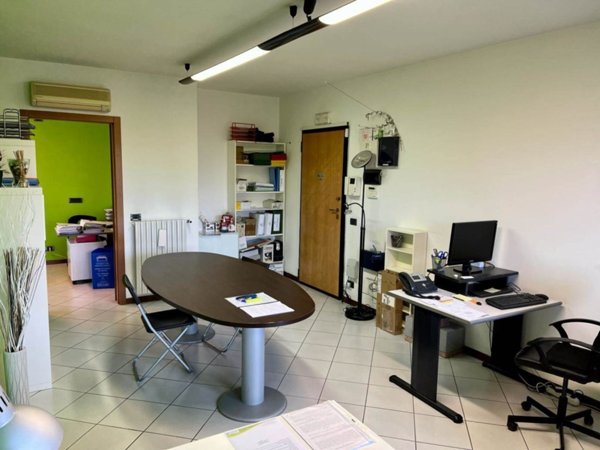 ufficio in affitto a Parma in zona Molinetto