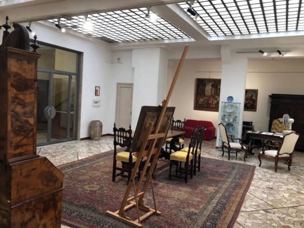 negozio in vendita a Parma in zona Centro Storico