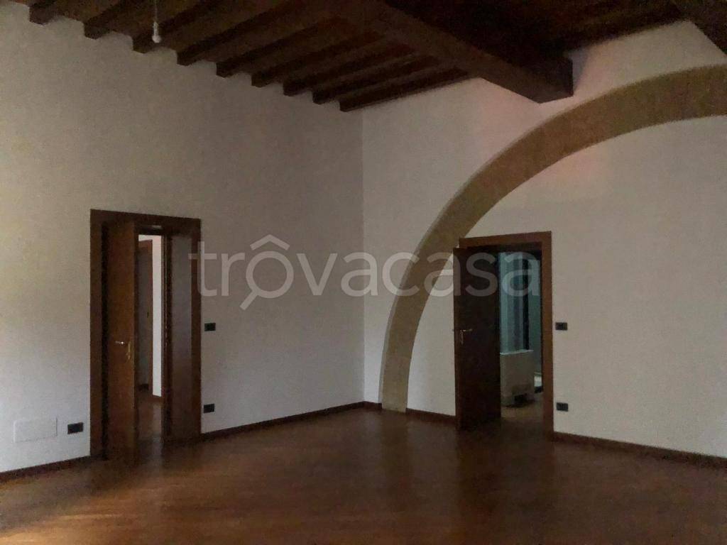 appartamento in affitto a Parma in zona Centro Storico