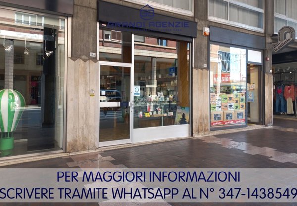 negozio in affitto a Parma in zona Centro Storico
