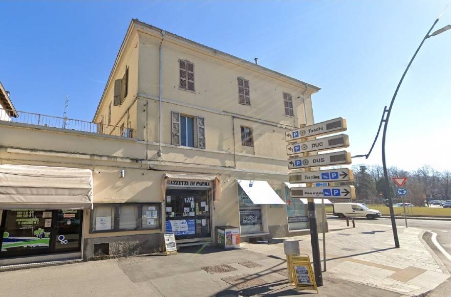 negozio in affitto a Parma