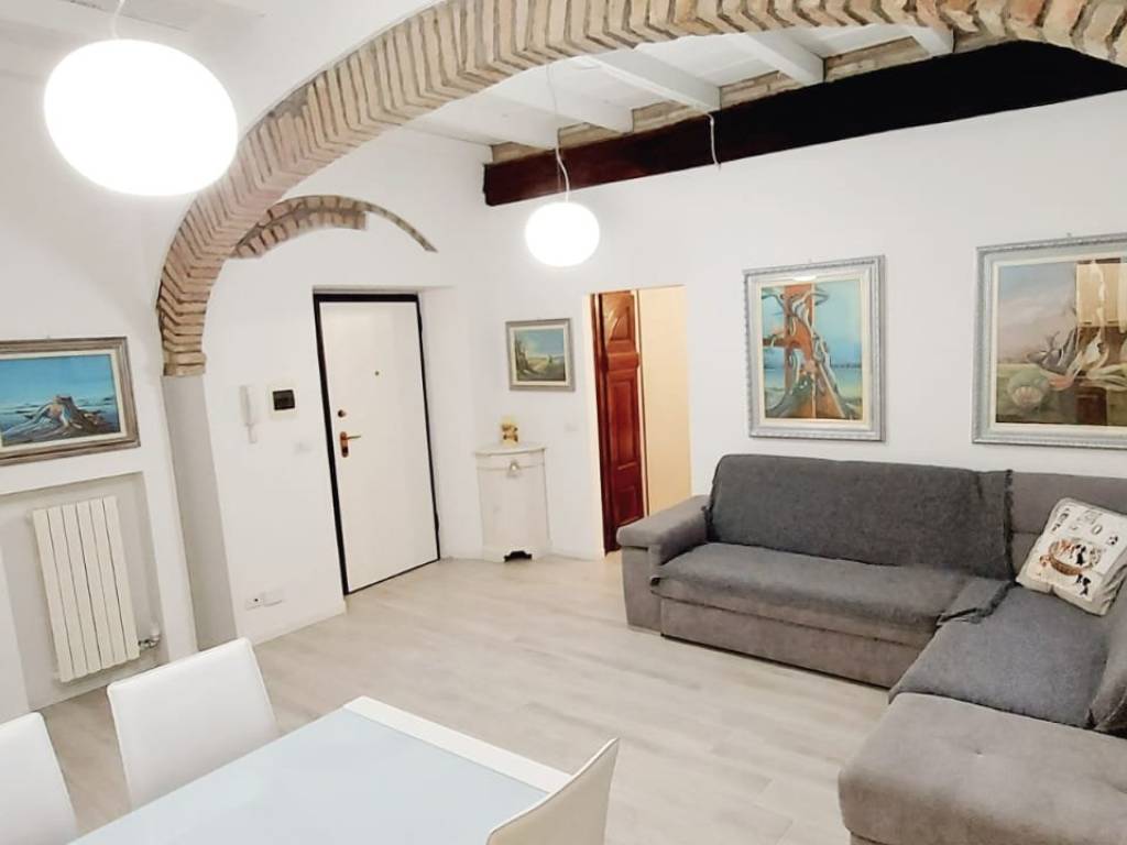 appartamento in affitto a Parma in zona Centro Storico