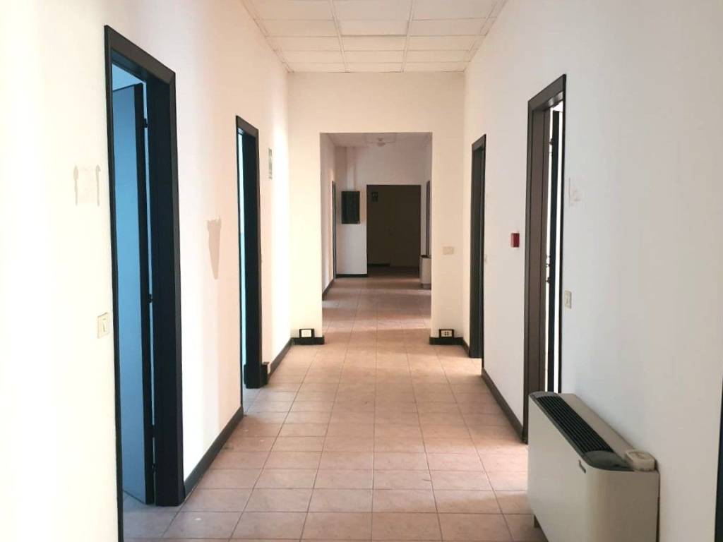 ufficio in affitto a Parma in zona Cittadella