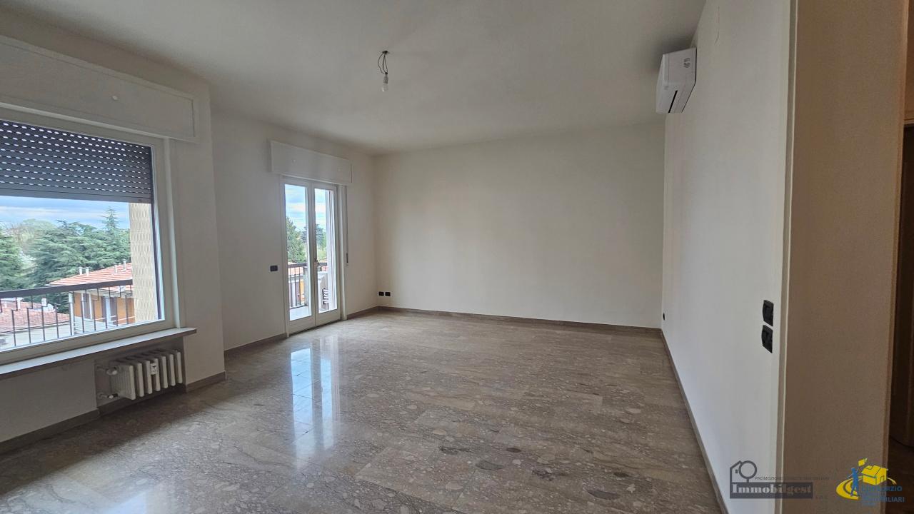 appartamento in affitto a Parma in zona Cittadella