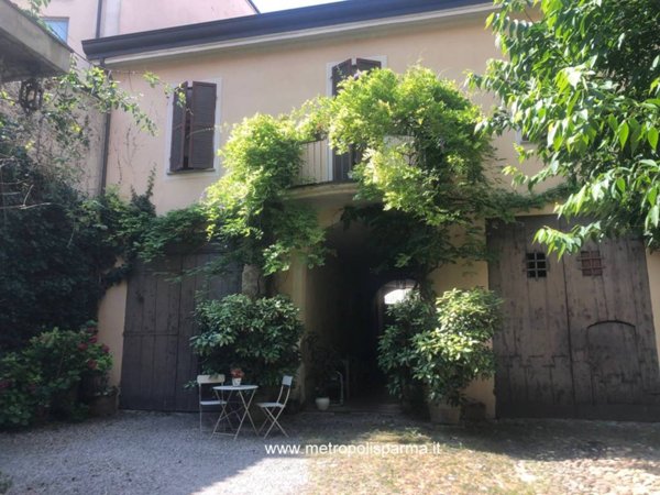 appartamento in affitto a Parma in zona Centro Storico