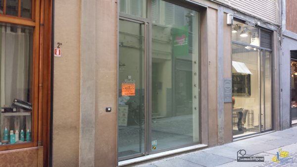 locale commerciale in affitto a Parma in zona Centro Storico