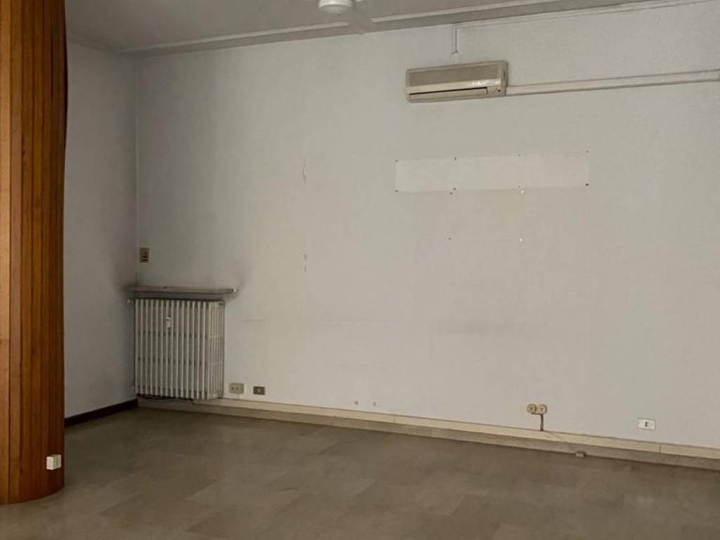 ufficio in affitto a Parma in zona Centro Storico