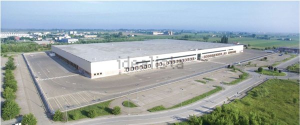 locale di sgombero in affitto a Parma