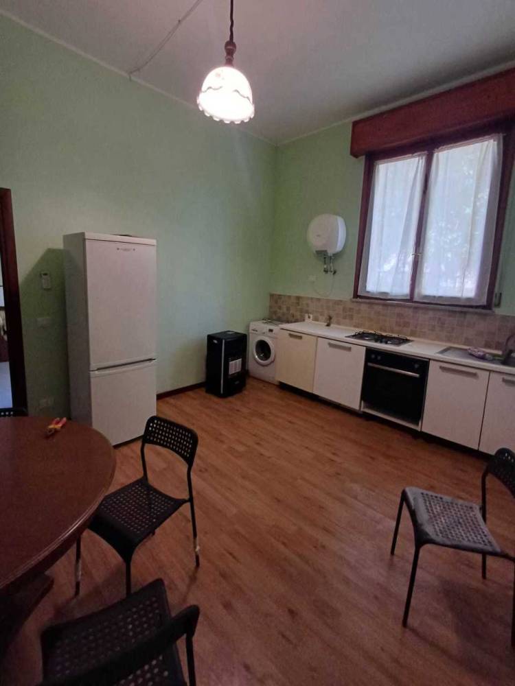 appartamento in affitto a Parma in zona Vicofertile