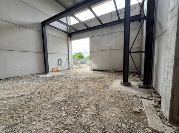 locale commerciale in affitto a Parma in zona Vicofertile