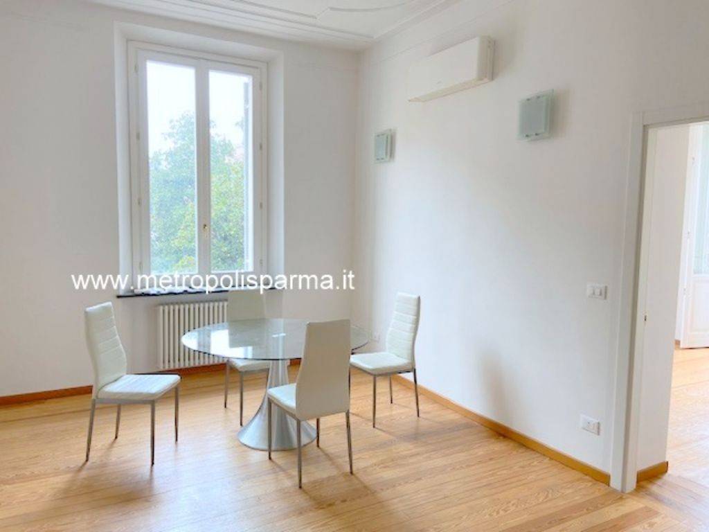 appartamento in affitto a Parma in zona Centro Storico